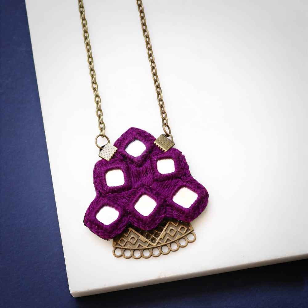 Persisches besticktes Set aus Halskette & Ohrringen Modell Violet