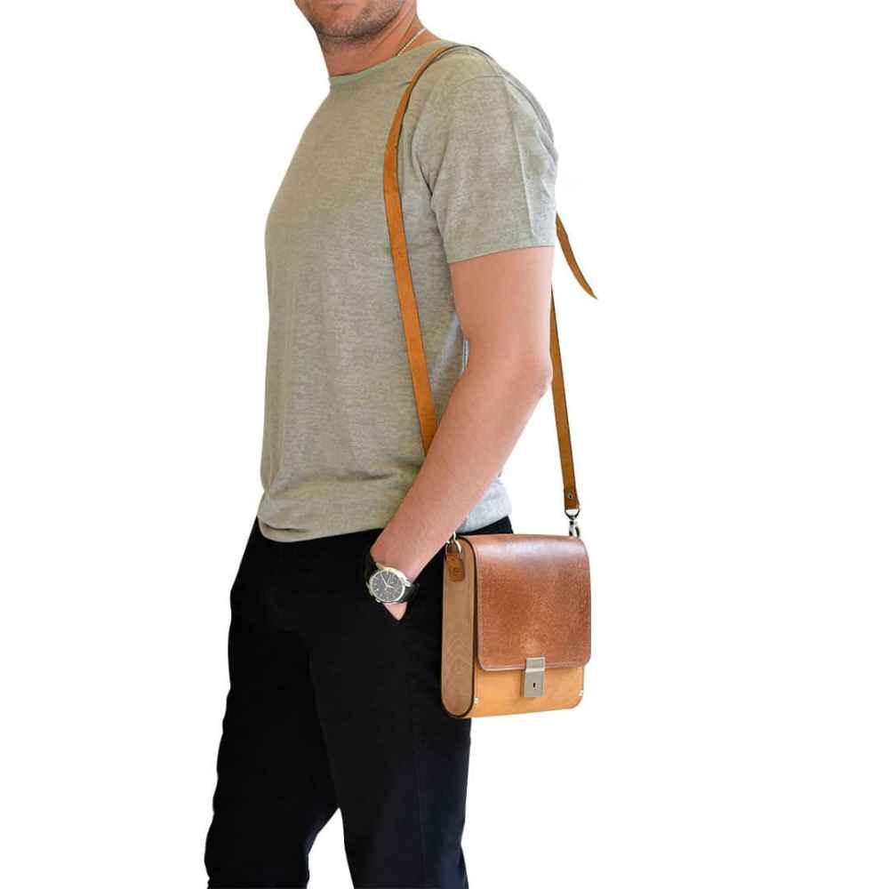 Sac à bandoulière en cuir luxueux fait à la main – Édition Mahsa