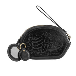 Sac bandoulière en cuir véritable fait main – Calligraphie persane Tamana
