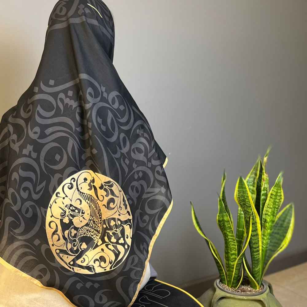 Foulard à imprimé artistique persan pour femmes – Design Jaam luxueux et vibrant