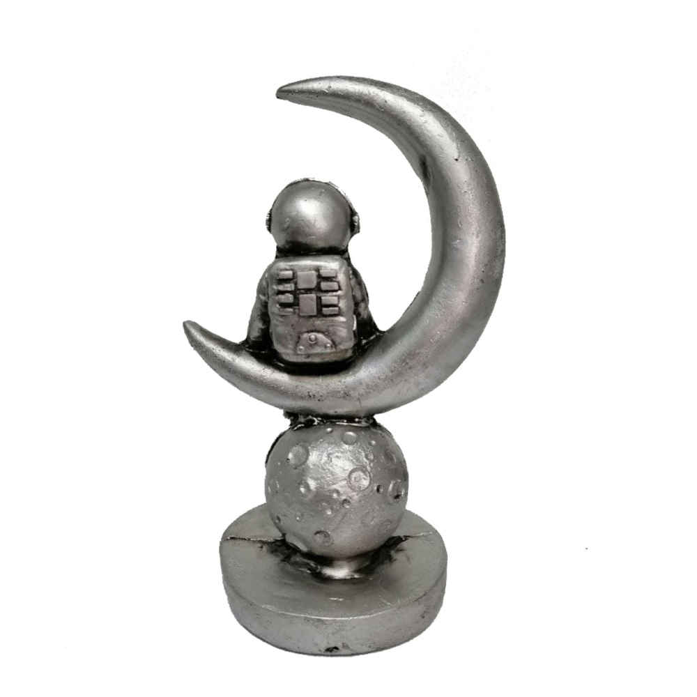 Figurine décorative d’astronaute sur la Lune – Sculpture d’explorateur spatial