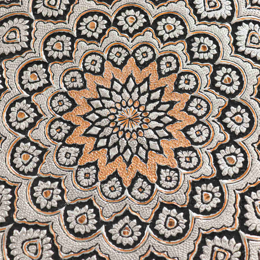 Plateau en cuivre décoratif gravé à la main avec art artisanal persan Khorshidi
