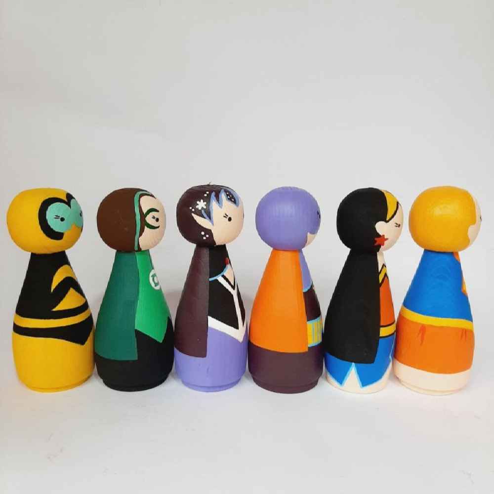 Poupées en Bois au Crochet Fait Main – Super Héros | Figurines en Bois Personnalisables