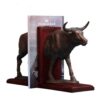 Serre-livres sculpture en polyester forme vache – adapté pour décoration style ferme