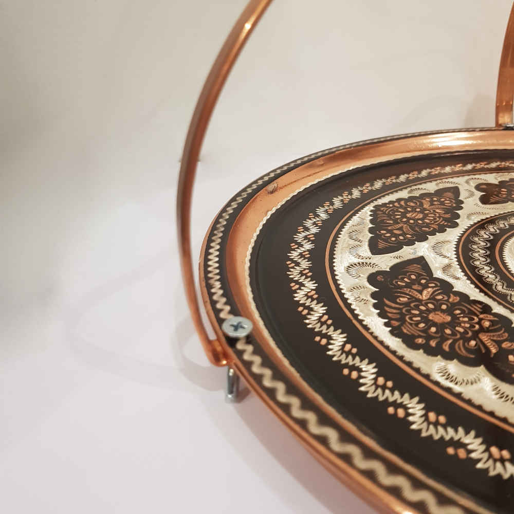Plateau en cuivre décoratif gravé et martelé avec art artisanal persan Maryam