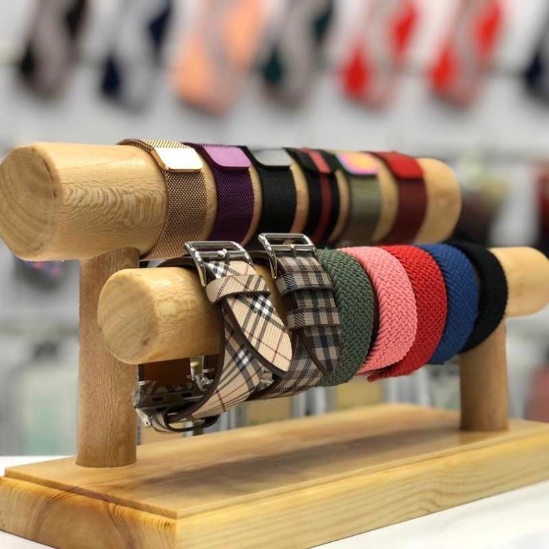 Présentoir et organisateur de bijoux en bois modèle Avijeh