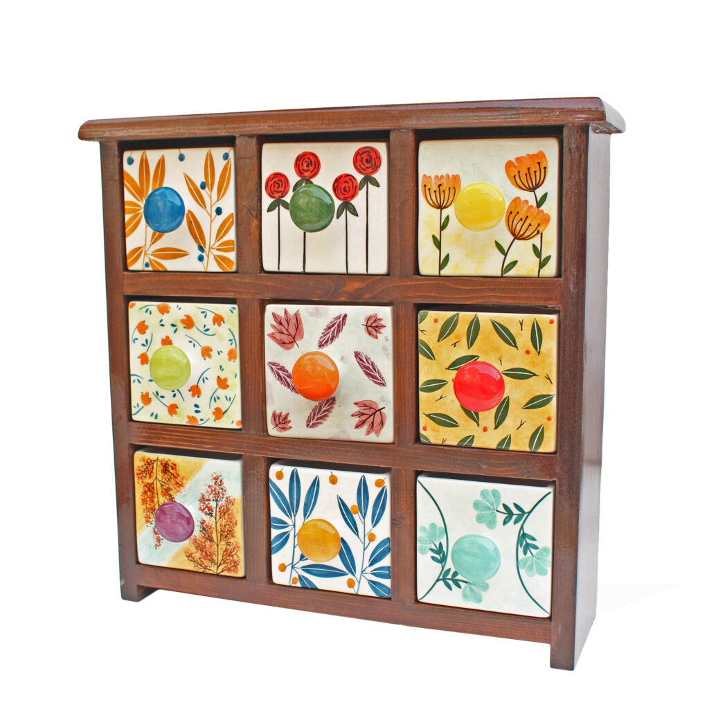 Commode en bois avec 9 tiroirs en céramique fabriquée à la main