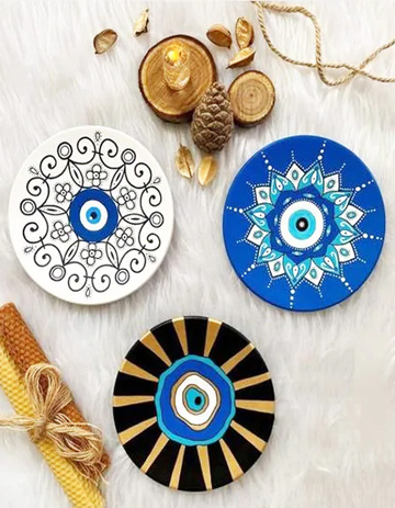 Assiettes décoratives
