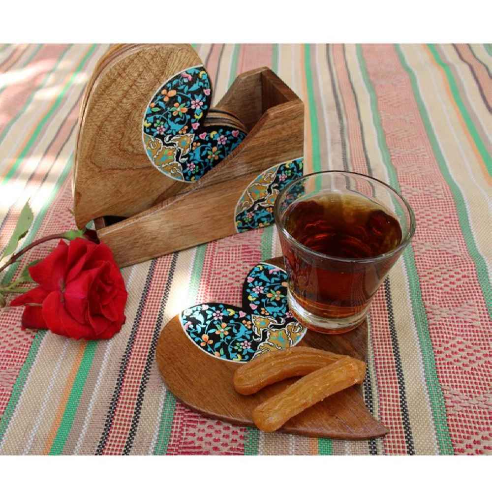Ensemble de Dessous de Verre et Support avec Motif Artistique d’Inspiration Persane Forme de Cœur