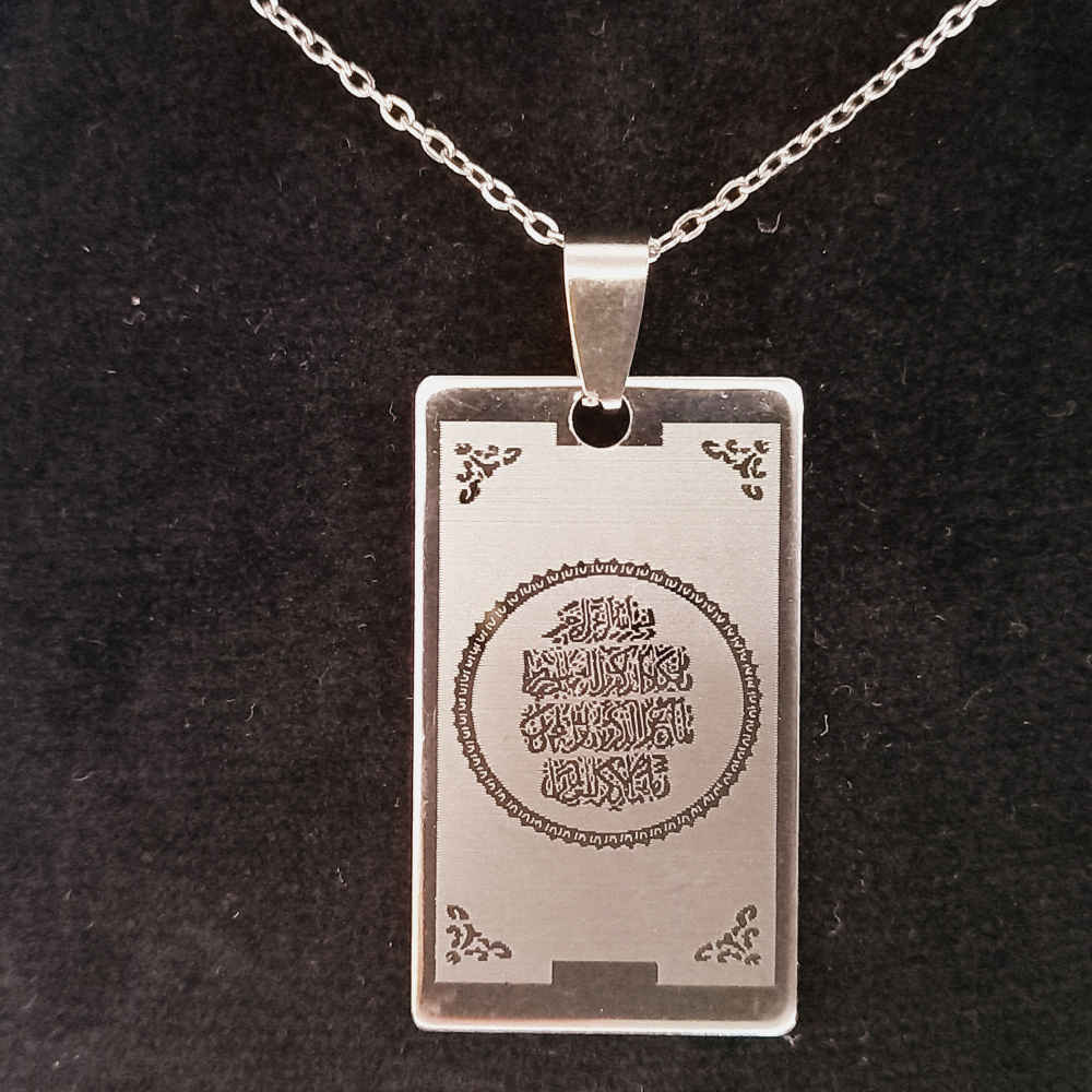 Collier islamique en acier avec médaillon Wan Yakad