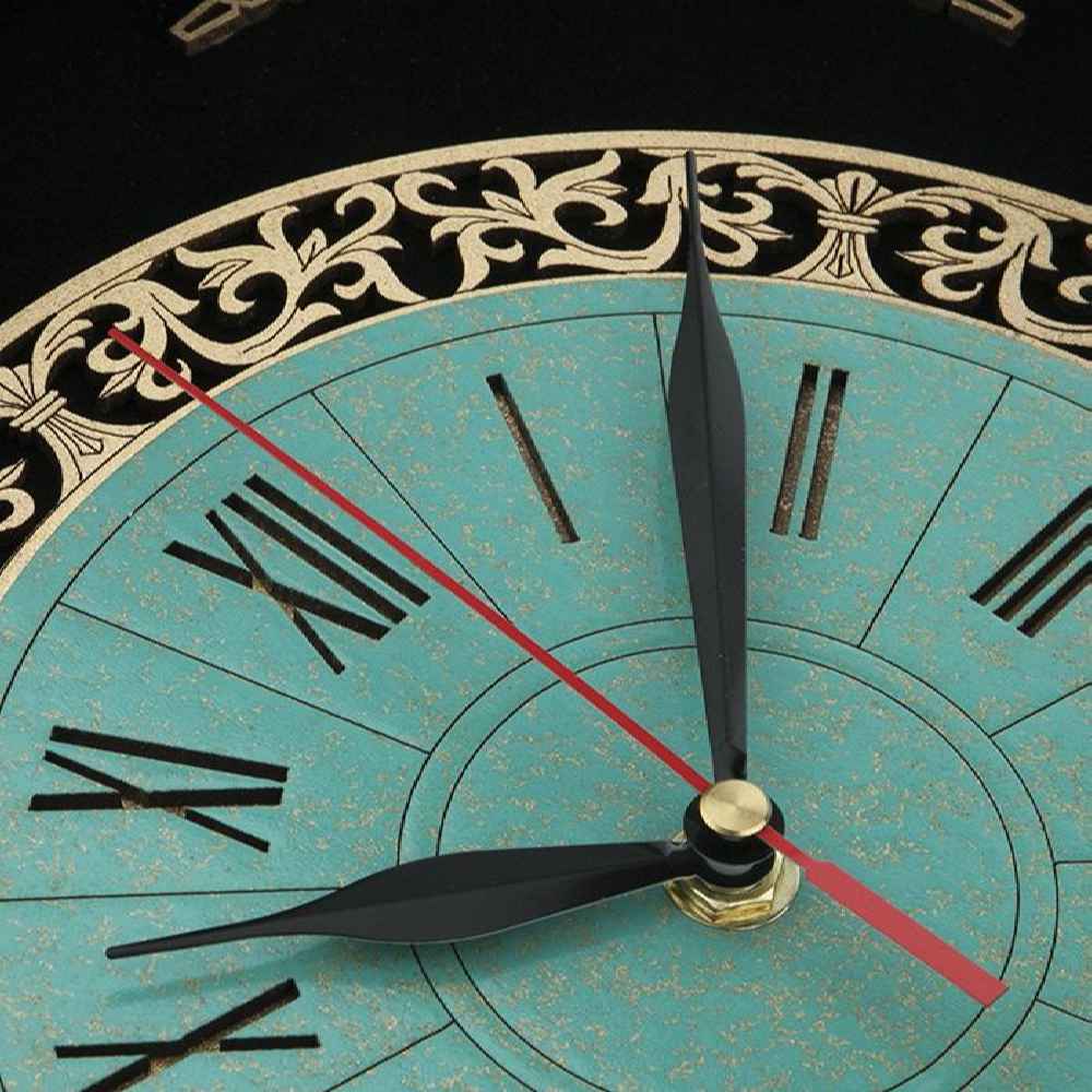 Horloge Murale en Bois Incrusté Persan Modèle Toranj