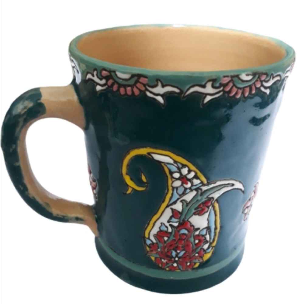 Tasse en poterie artisanale – Modèle Paisley