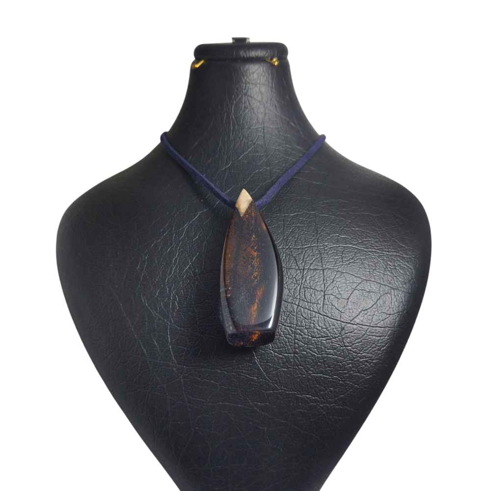 Collier Bois & Résine Artisanal Style Audacieux Fariba