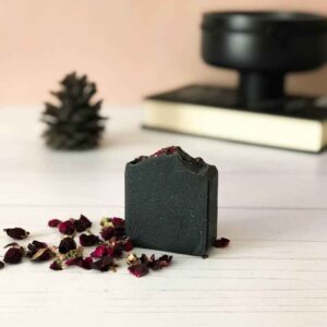 Savon noir naturel purifiant pour peau grasse (x6)