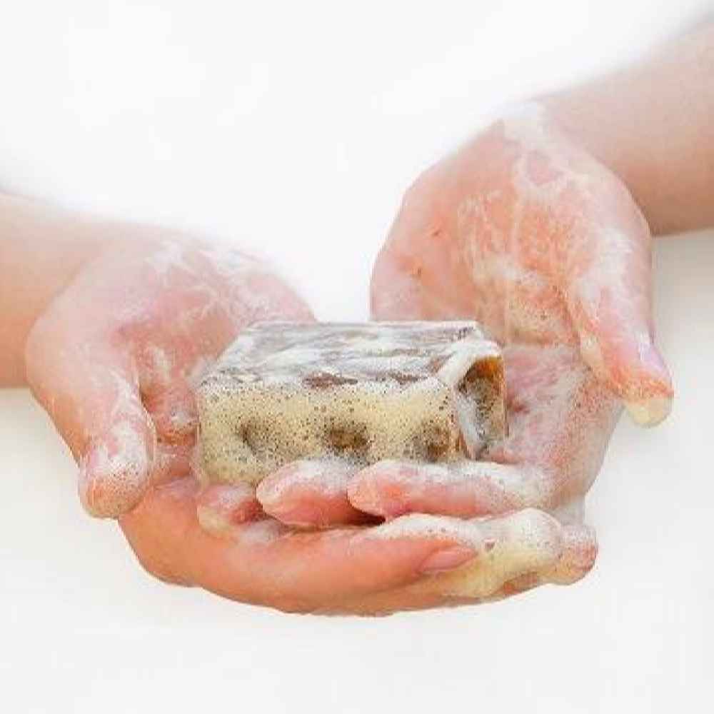 Savon naturel pour peau grasse au curcuma (x6)