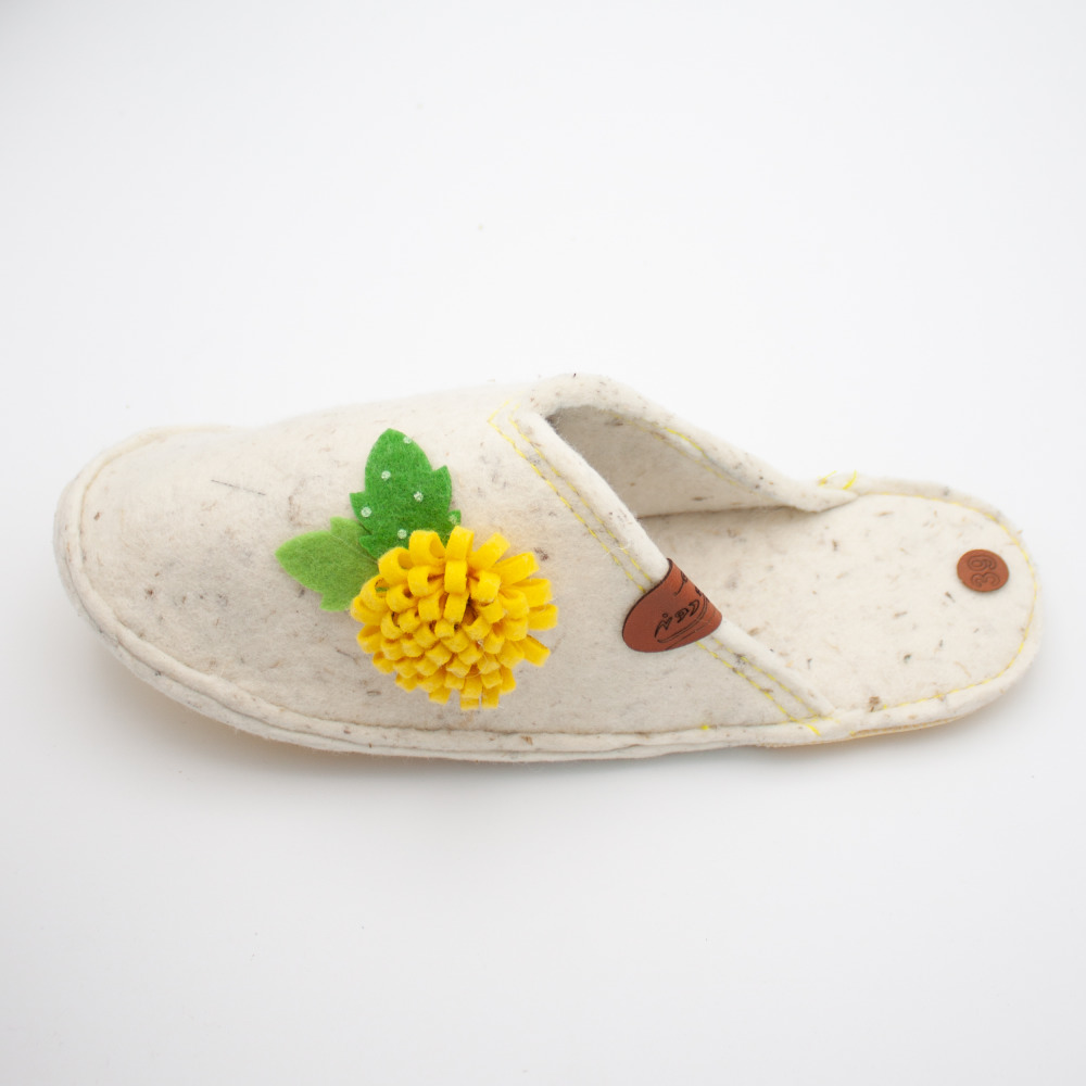 Pantoufles en feutre persan – Collection Printemps