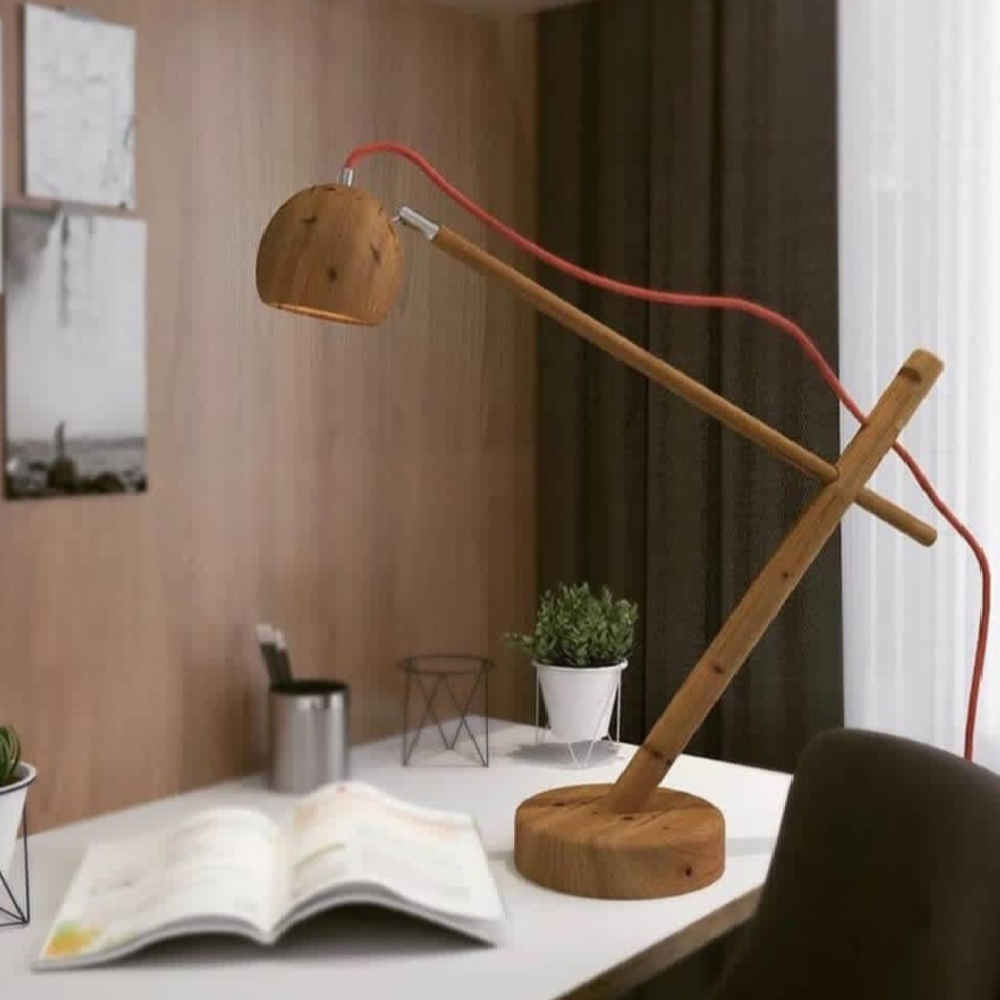 Lampe de bureau réglable en bois – Fabriquée à la main Lupika