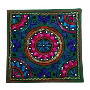 Housse de Coussin Brodée – Design Suzani Mona