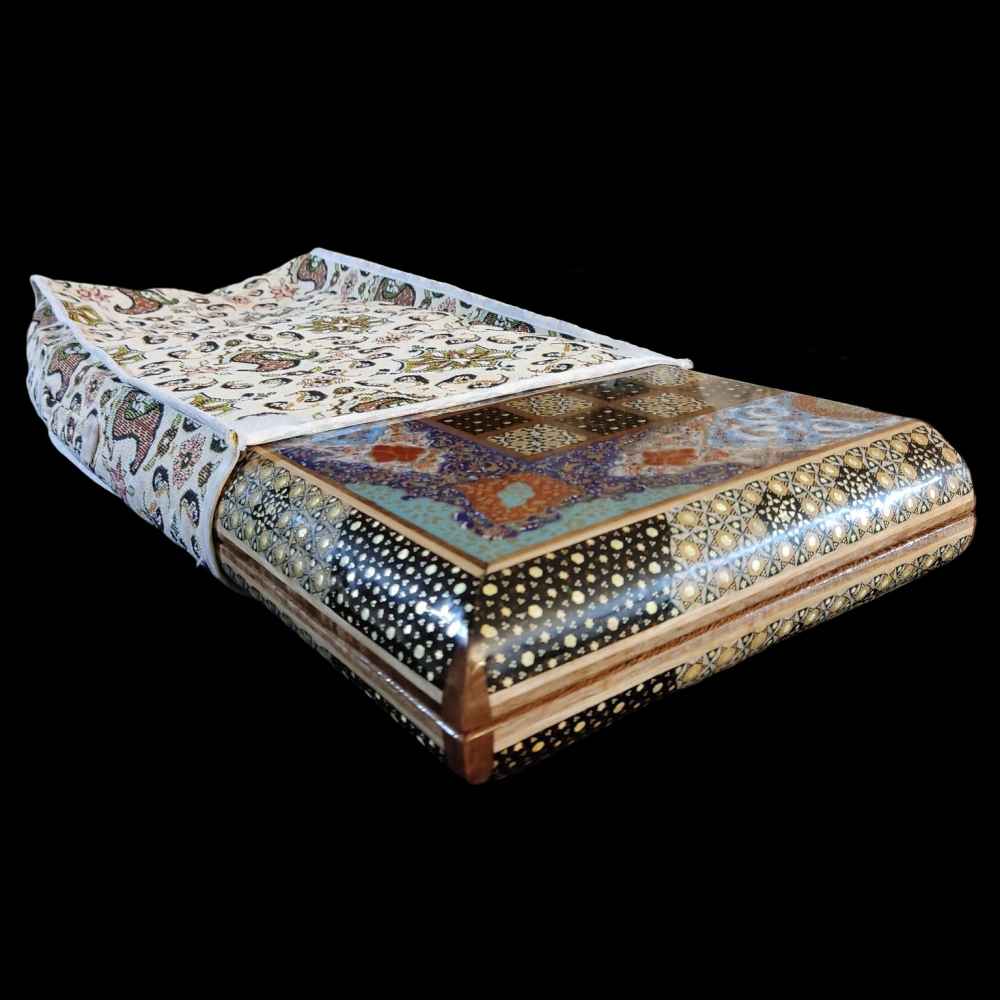 Plateau d’Échecs en Marqueterie Persane Tazhib