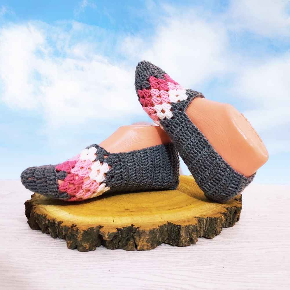 Chaussons au Crochet pour Femme en Coton Tricoté – Modèle Rosa