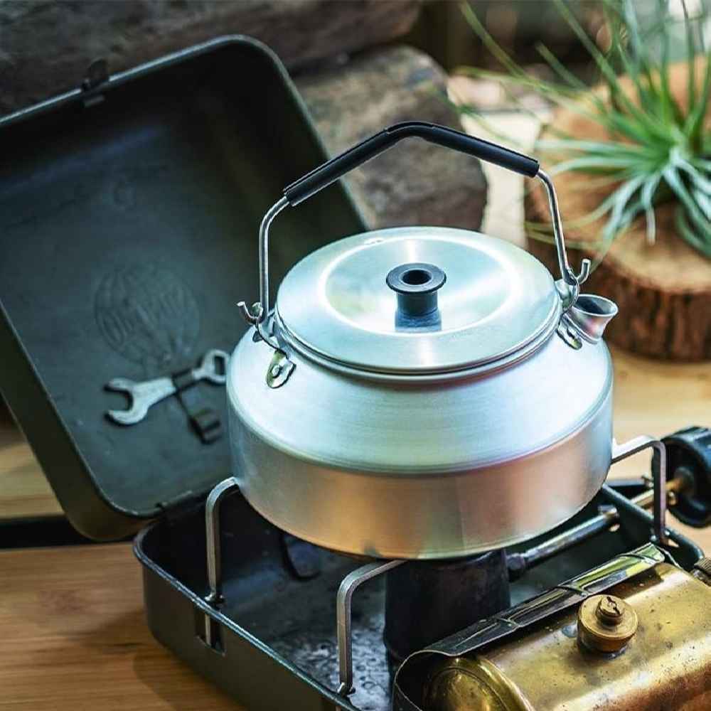 Bouilloire légère 0,9 litre pour camping – Efficace pour les feux de camp