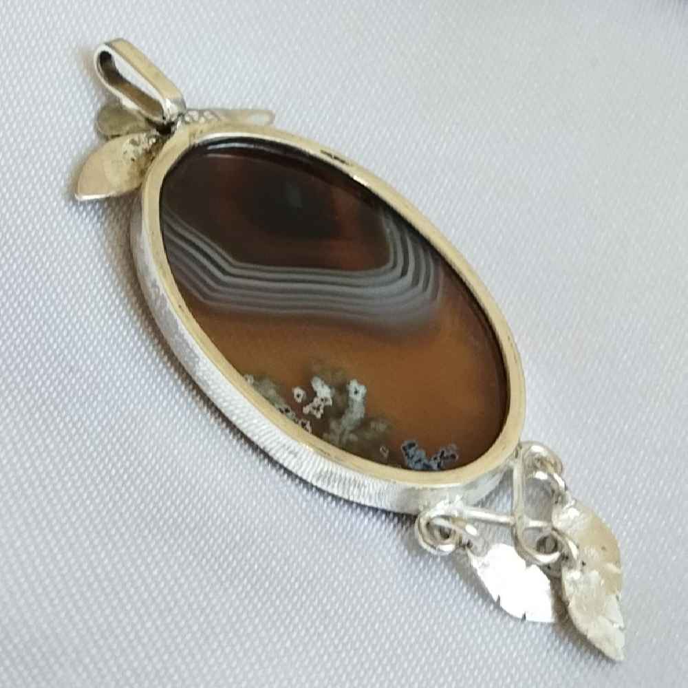 Pendentif en argent persan style classique avec pierre précieuse Agate Sulemani Farinaz