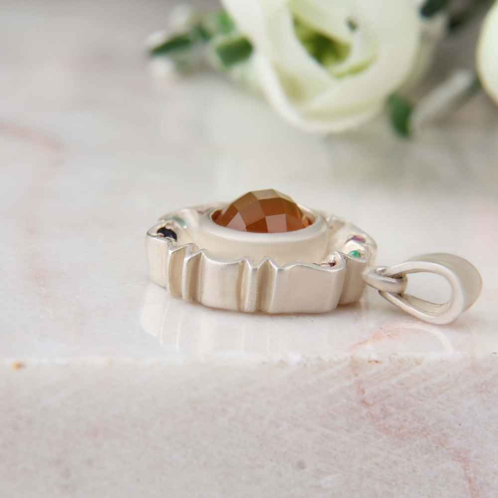 Pendentif en argent persan style classique avec pierre précieuse Aqeeq yéménite Sarvin