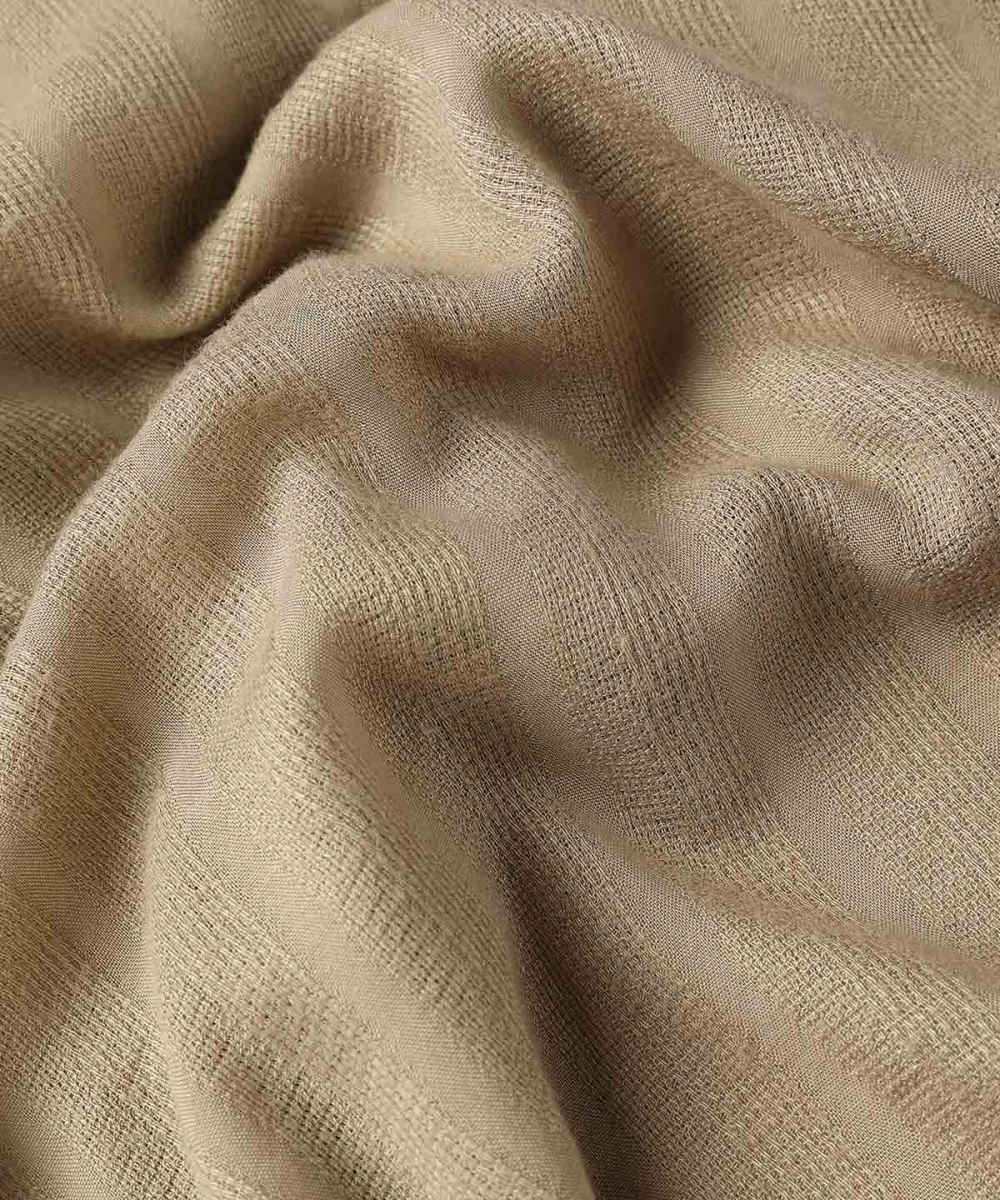 Modèle de robe de mode féminine Alfonsi