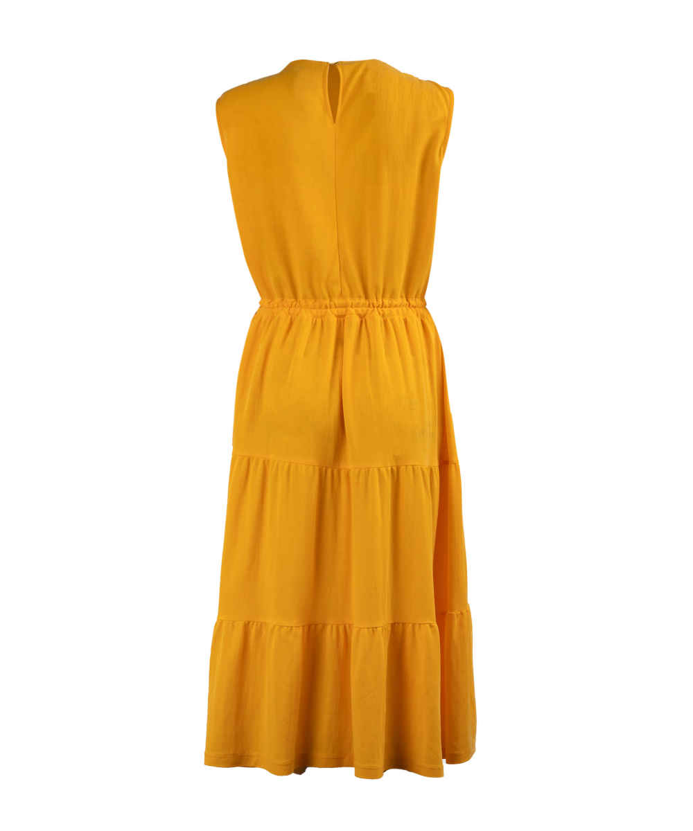 Modèle de robe de mode féminine Lara