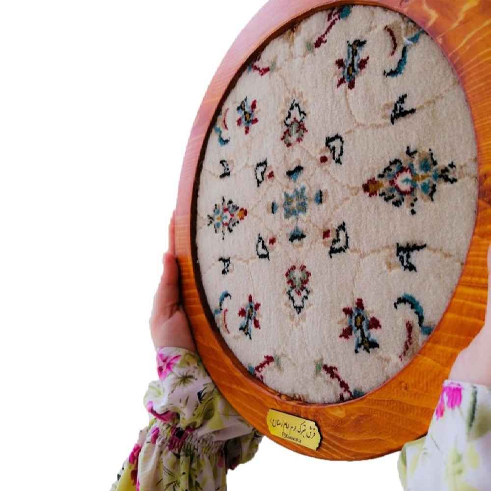 Cadre de tapis du Saint Sanctuaire de l’Imam Reza islamique – Modèle Taban