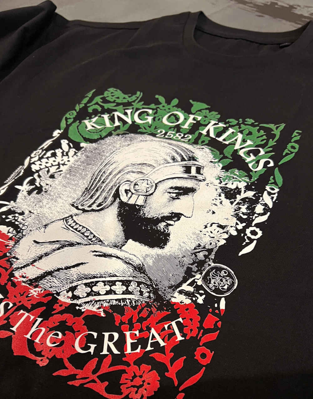 T-shirt Perse Modèle Cyrus le Grand – T-shirt Héritage Iranien Fier