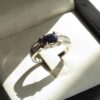 Bague de fiançailles en argent avec rubis bleu Bliss pour femmes Kiana