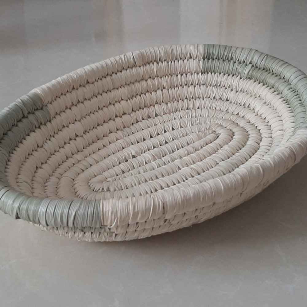 Panier en feuille de palmier tissé à la main persan modèle Mina