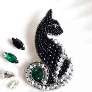 Épinglette féminine faite main perles – Design Chat