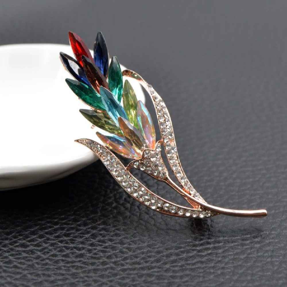 Broche fleur – Motif Zivar en métal