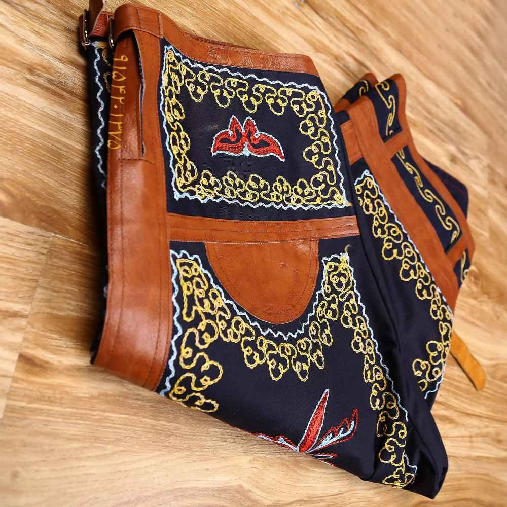 Pantalon Athlétique Zoorkhaneh Persan 3/4 Modèle Cuir