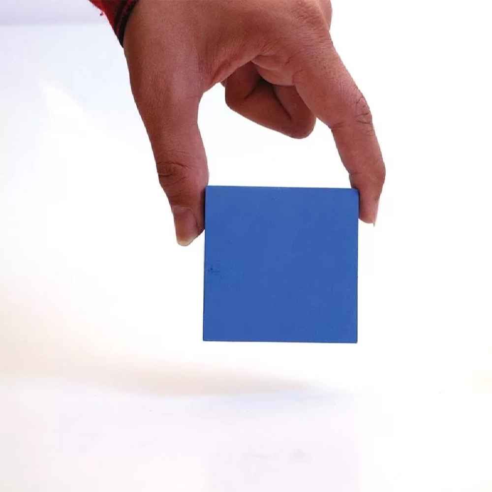 Puzzle Cerveau en Bois Carré – Défi géométrique classique