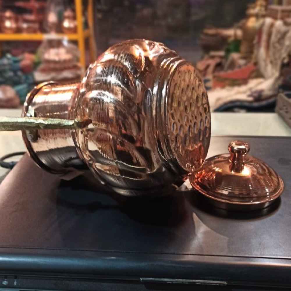 Théière persane en cuivre faite main et martelée Yuna