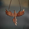 Collier en bois fait main avec style artistique Phoenix