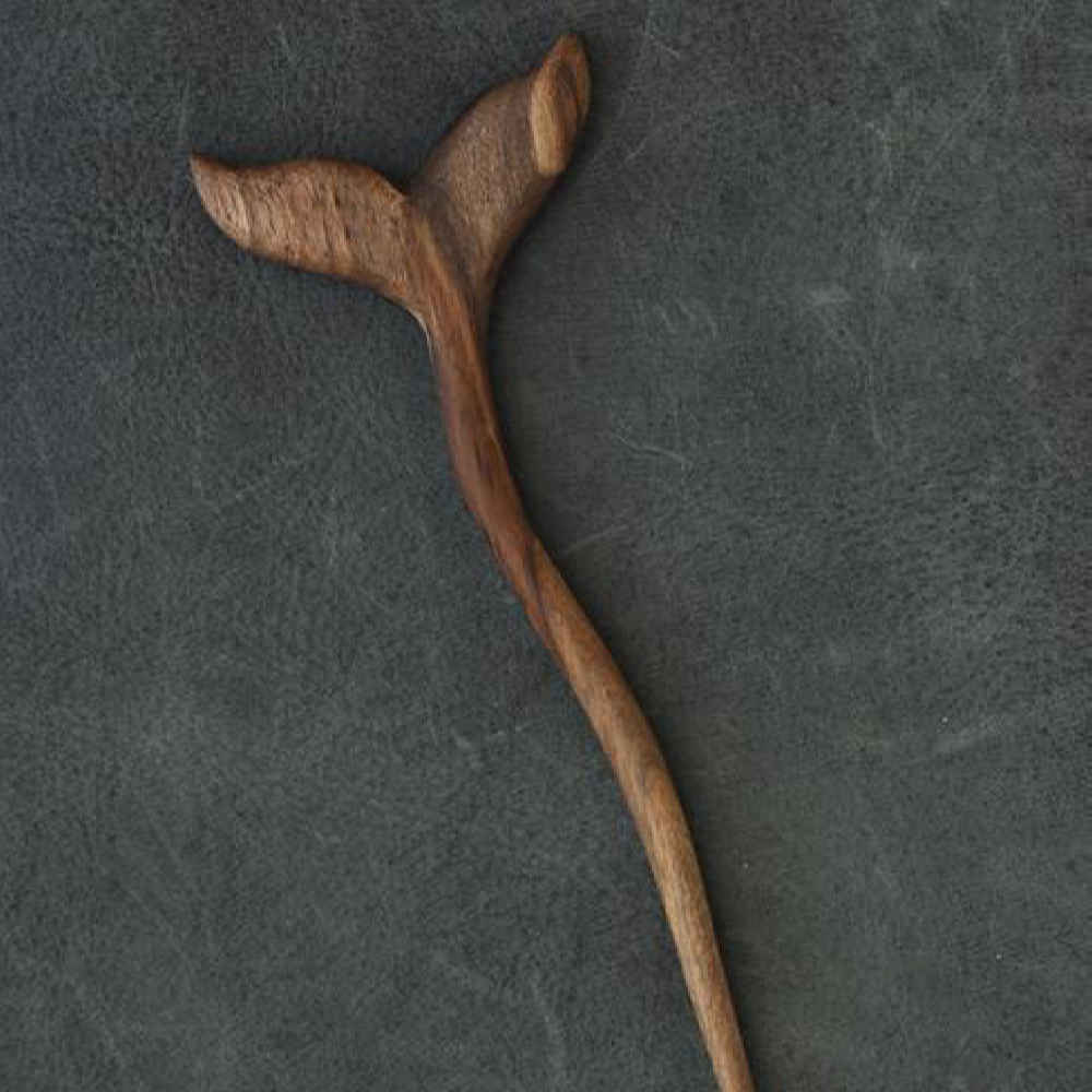 Bâtonnet de cheveux en bois fait main Design Matter Baleine Grande Taille