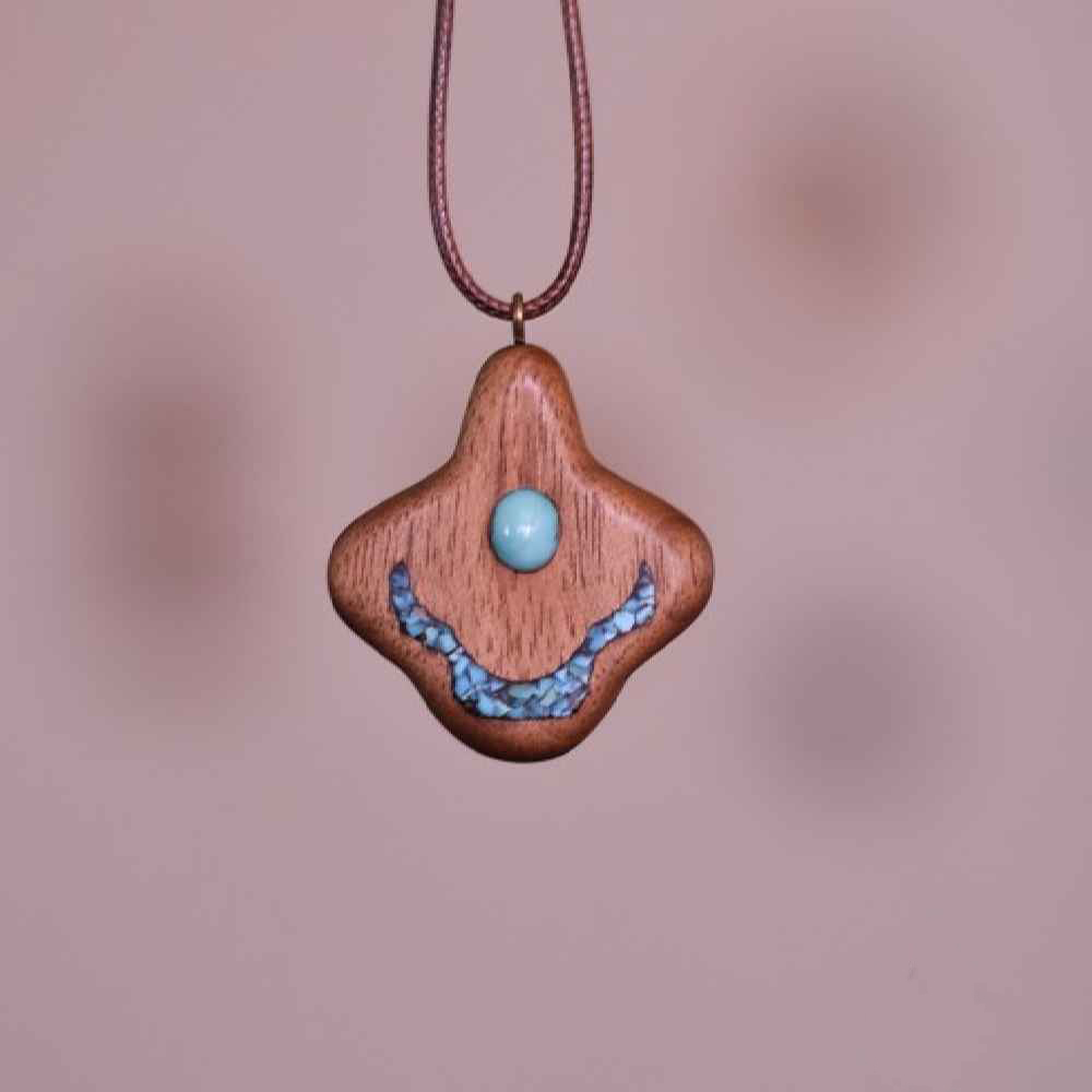 Pendentif en bois sculpté avec pierre turquoise fait main artistique Labkhand
