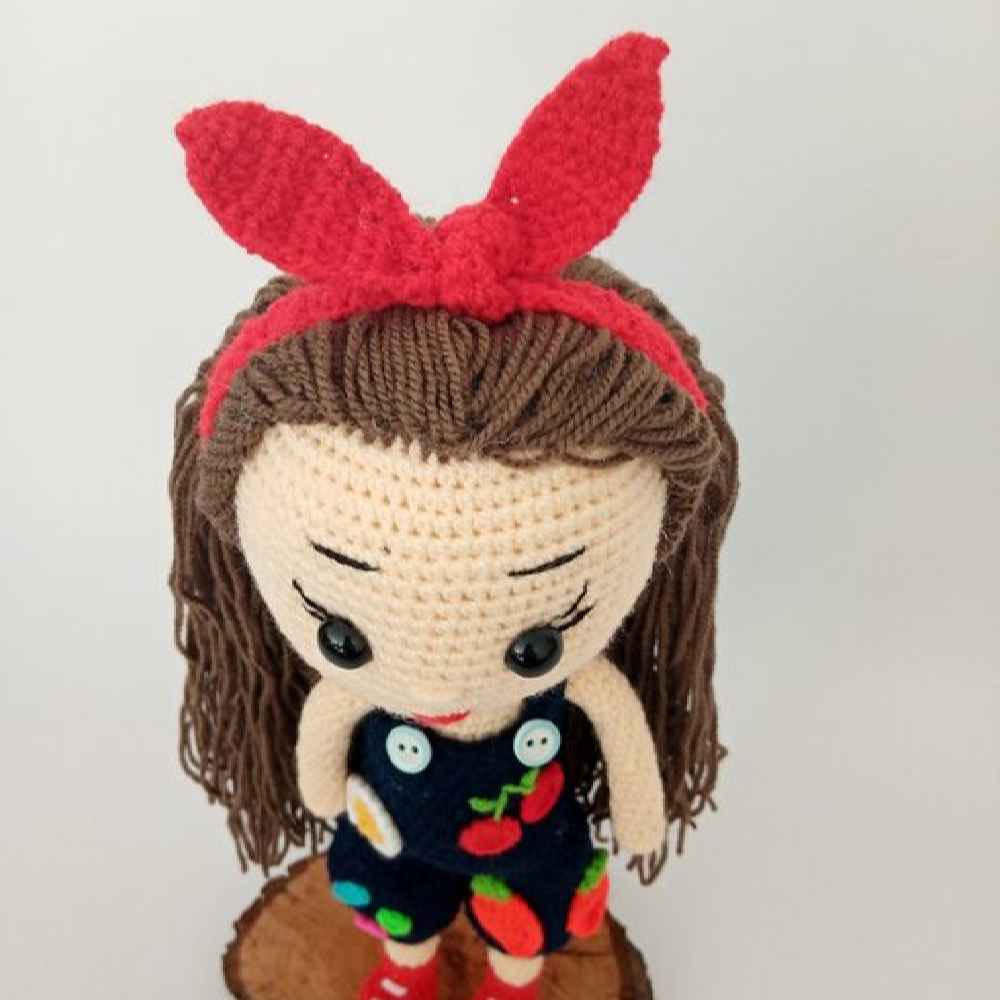 Amigurumi Poupée en Crochet Fait Main – Fille Cerise | Jouet en Peluche Doux