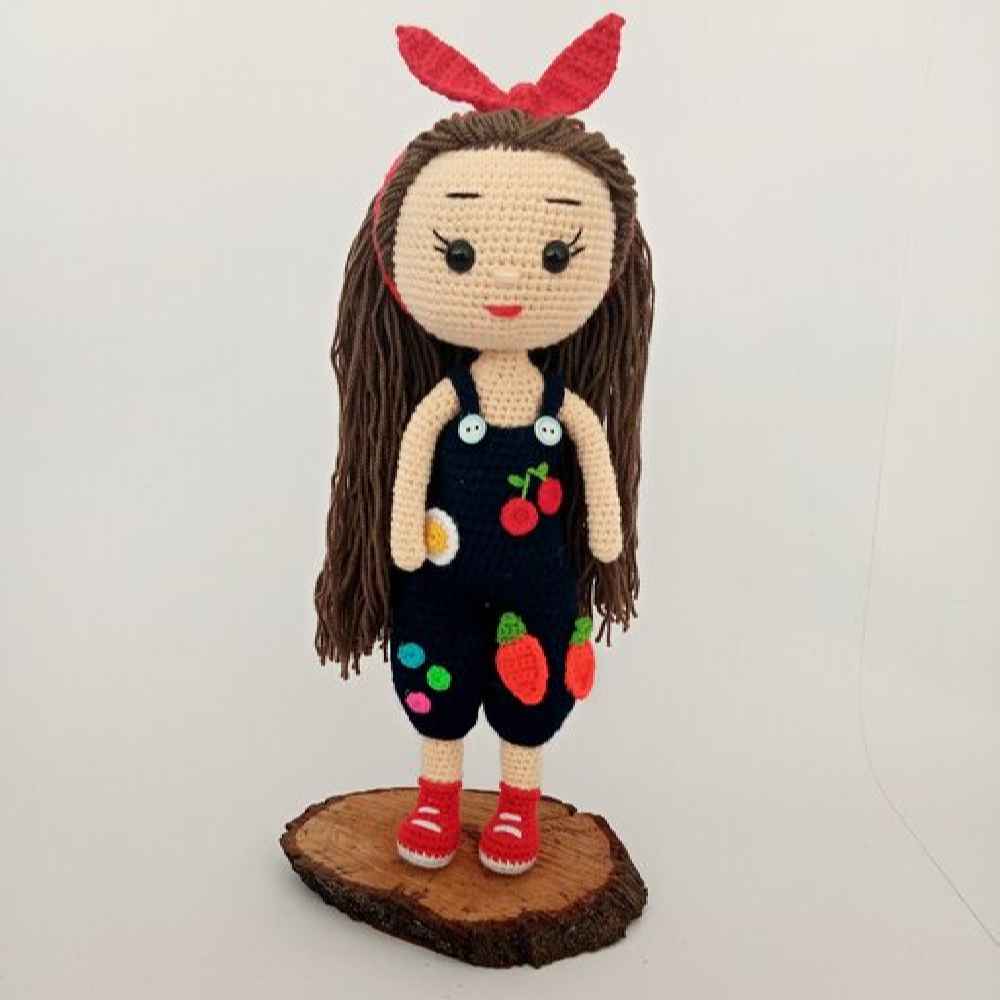 Amigurumi Poupée en Crochet Fait Main – Fille Cerise | Jouet en Peluche Doux