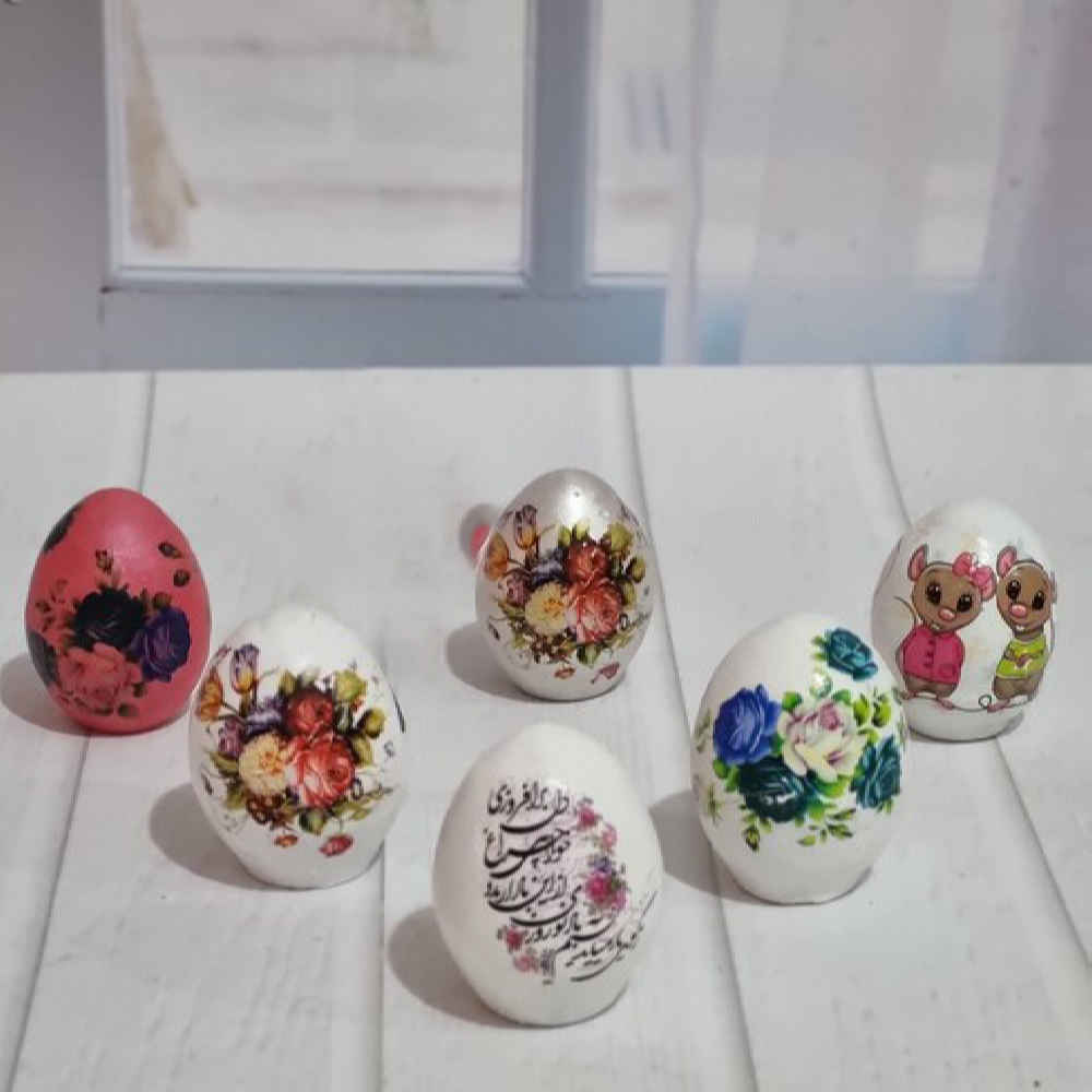 Œuf élégant en céramique pour Haftseen de Nowruz – Eyd