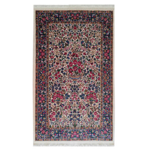 Tapis en laine persan noué à la main modèle Kiana