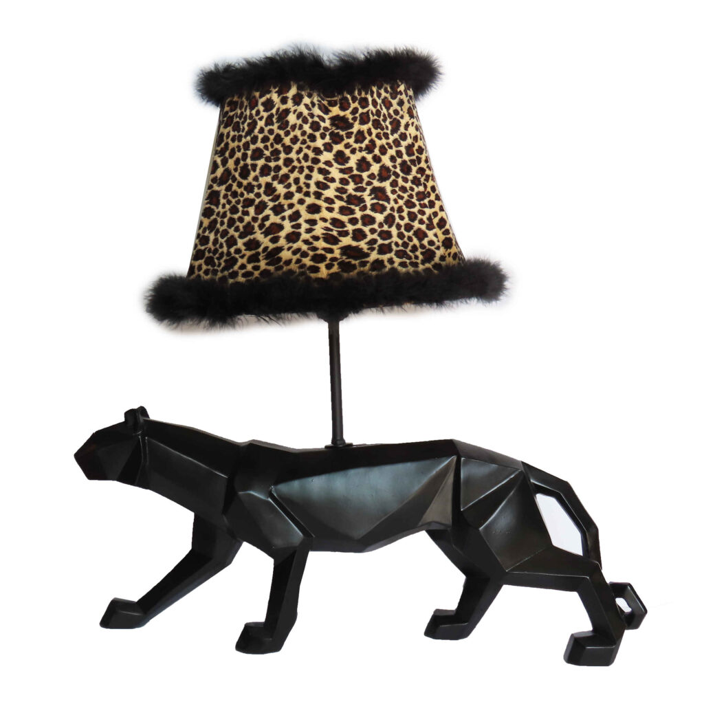 Lampe de table fantaisie – tigre noir en céramique fait main