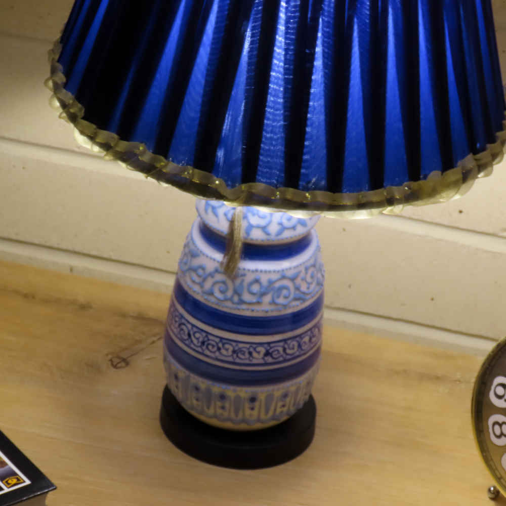 Lampe de table en céramique éclectique faite main – modèle Eslimi