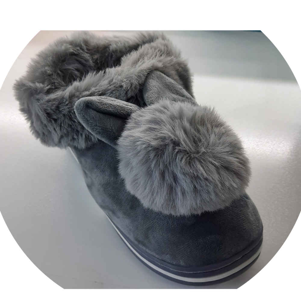 Chaussons Doux en Peluche pour Femme – Modèle Bita