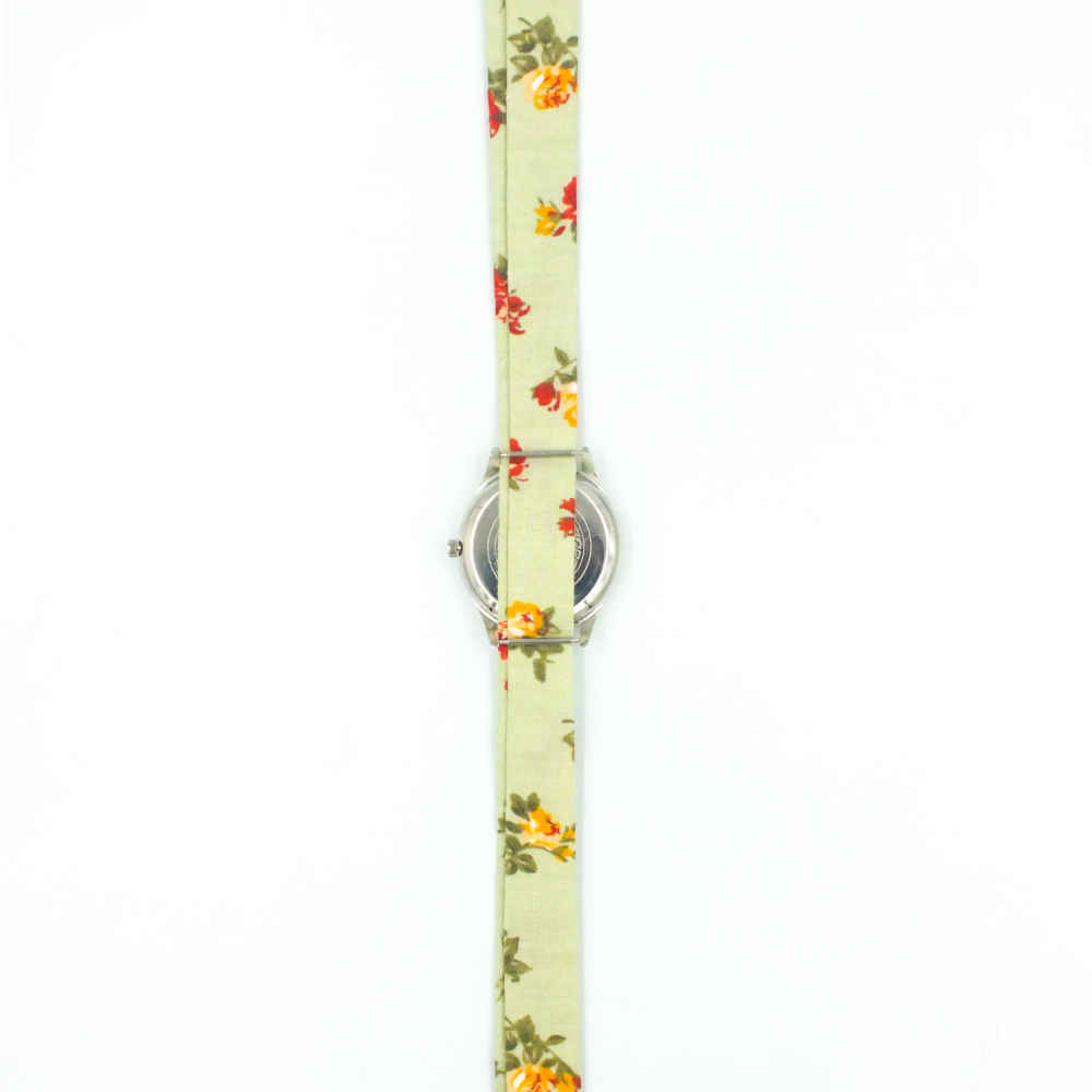 Montre foulard en tissu floral bohème pour femmes – Calligraphie perse Nashavad Fash