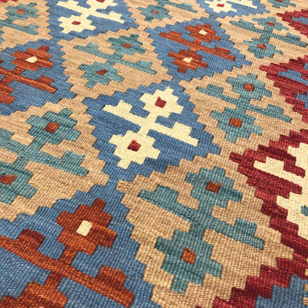 Tapis Kilim en laine persane tissé à la main Traditionnel Modèle Yavar